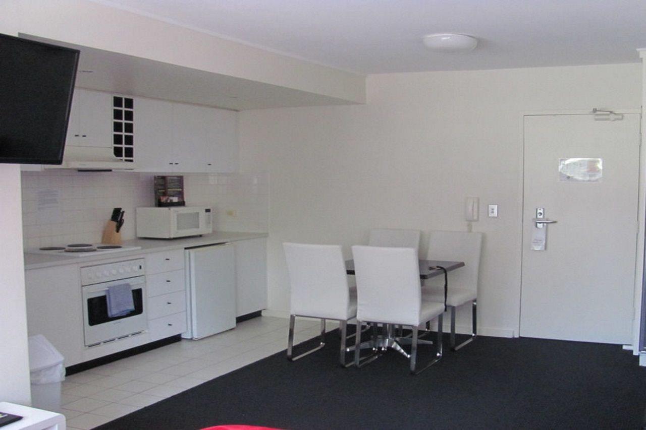 Apartments On Flemington Melbourne Exterior photo